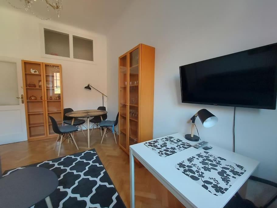 Warsaw Holiday Apartment Buitenkant foto